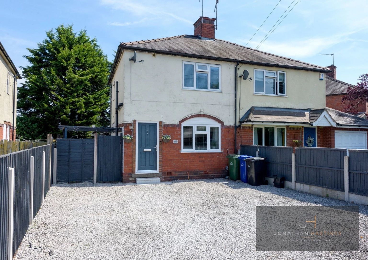 Semi Detached House for sale in Stourbridge, Scotts Road, Stourbridge, DY8 1XE
