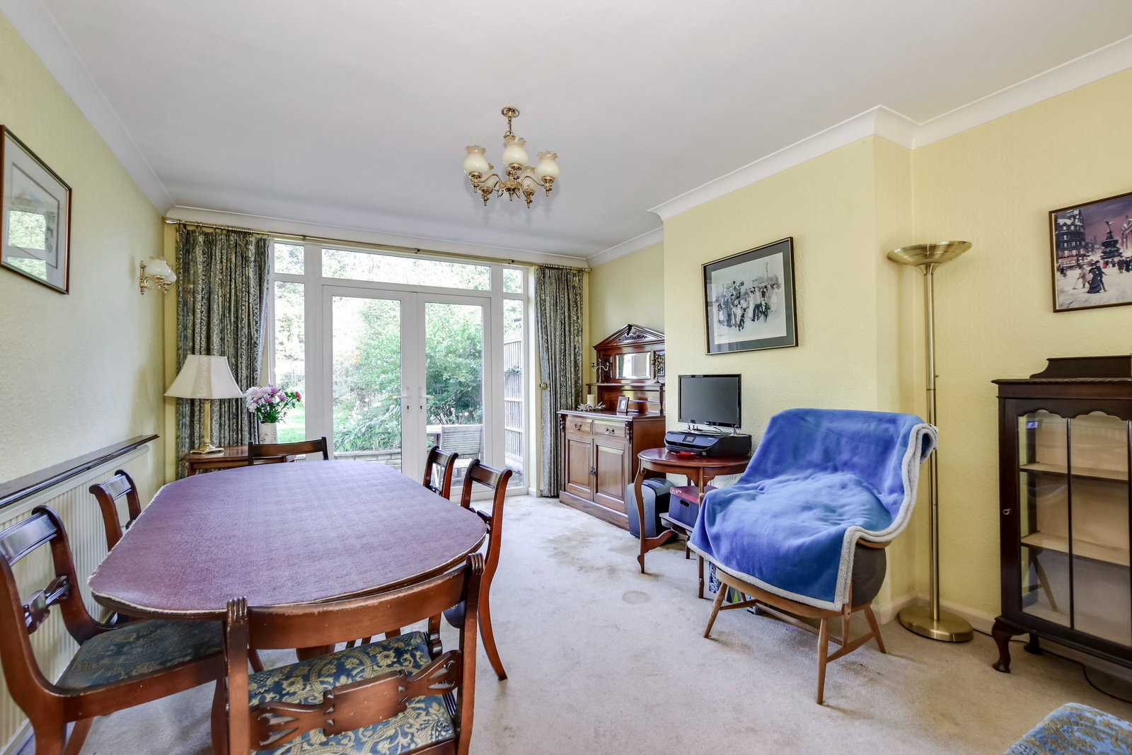Semi Detached House for sale in Watford, Orchard Drive, Watford, WD17 3DY