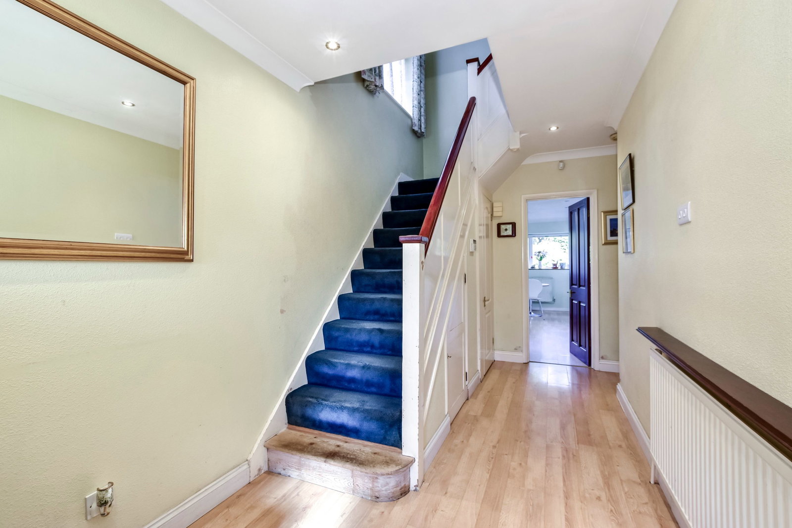 Semi Detached House for sale in Watford, Orchard Drive, Watford, WD17 3DY