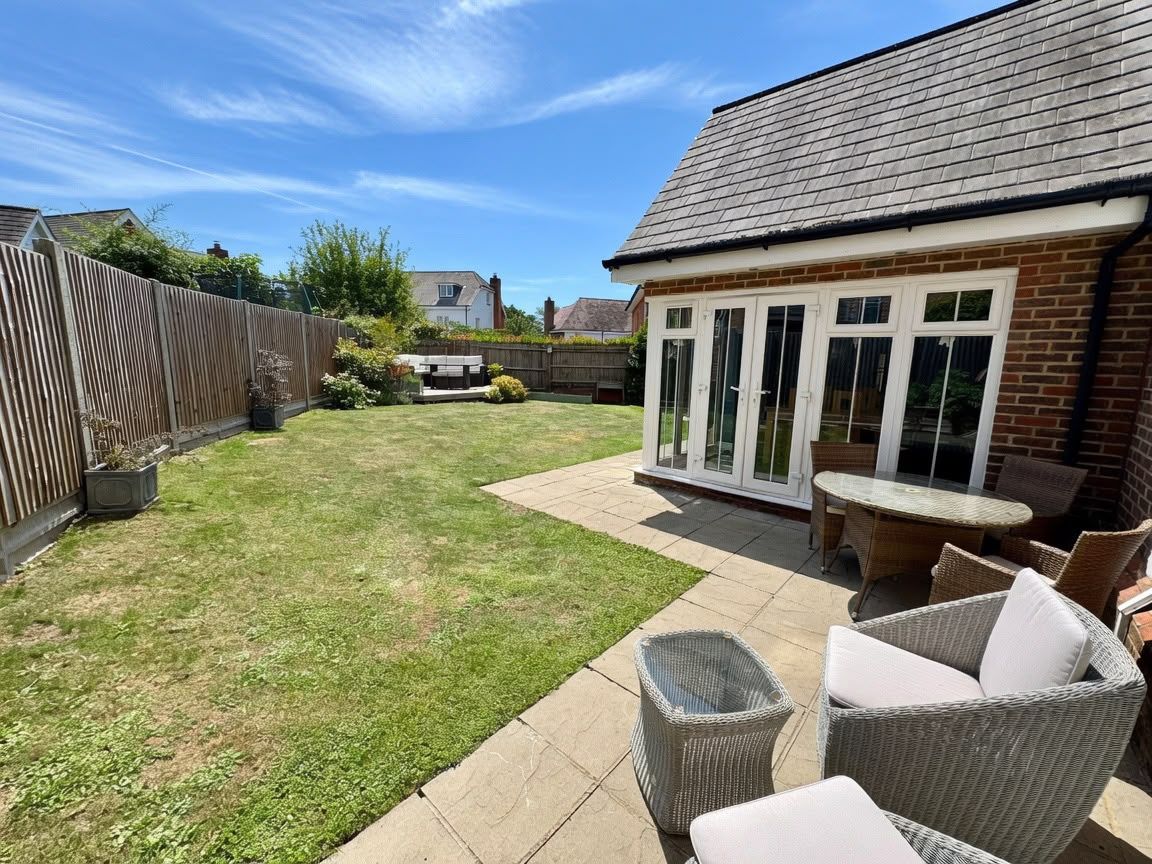 Detached House in Ashford