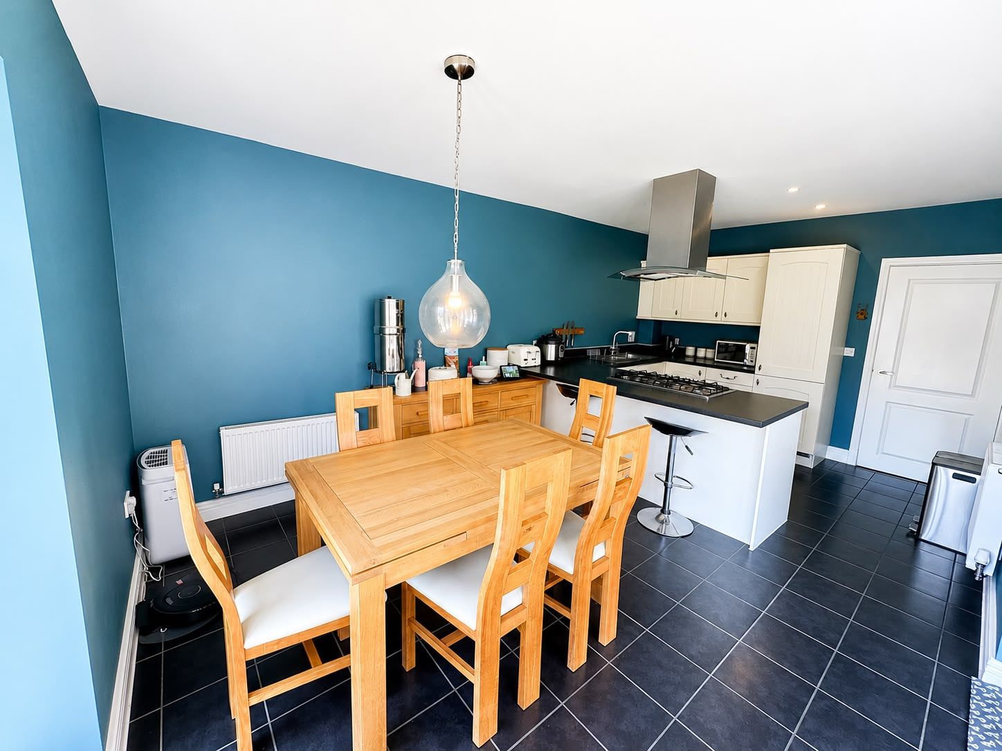 Detached House in Ashford