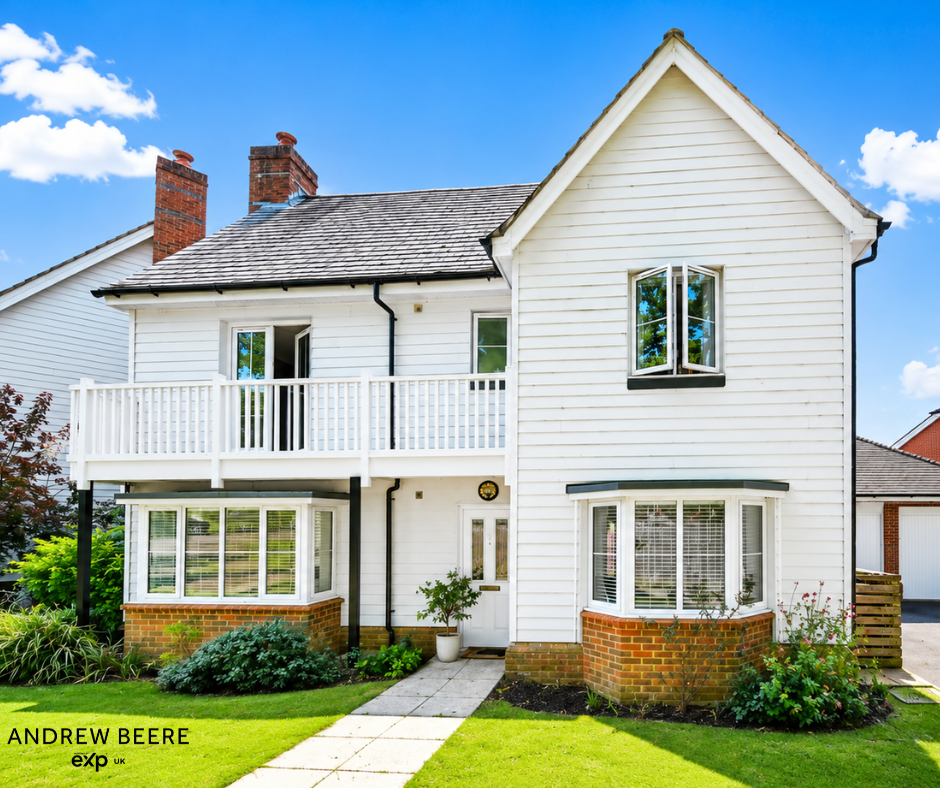 Detached House in Ashford