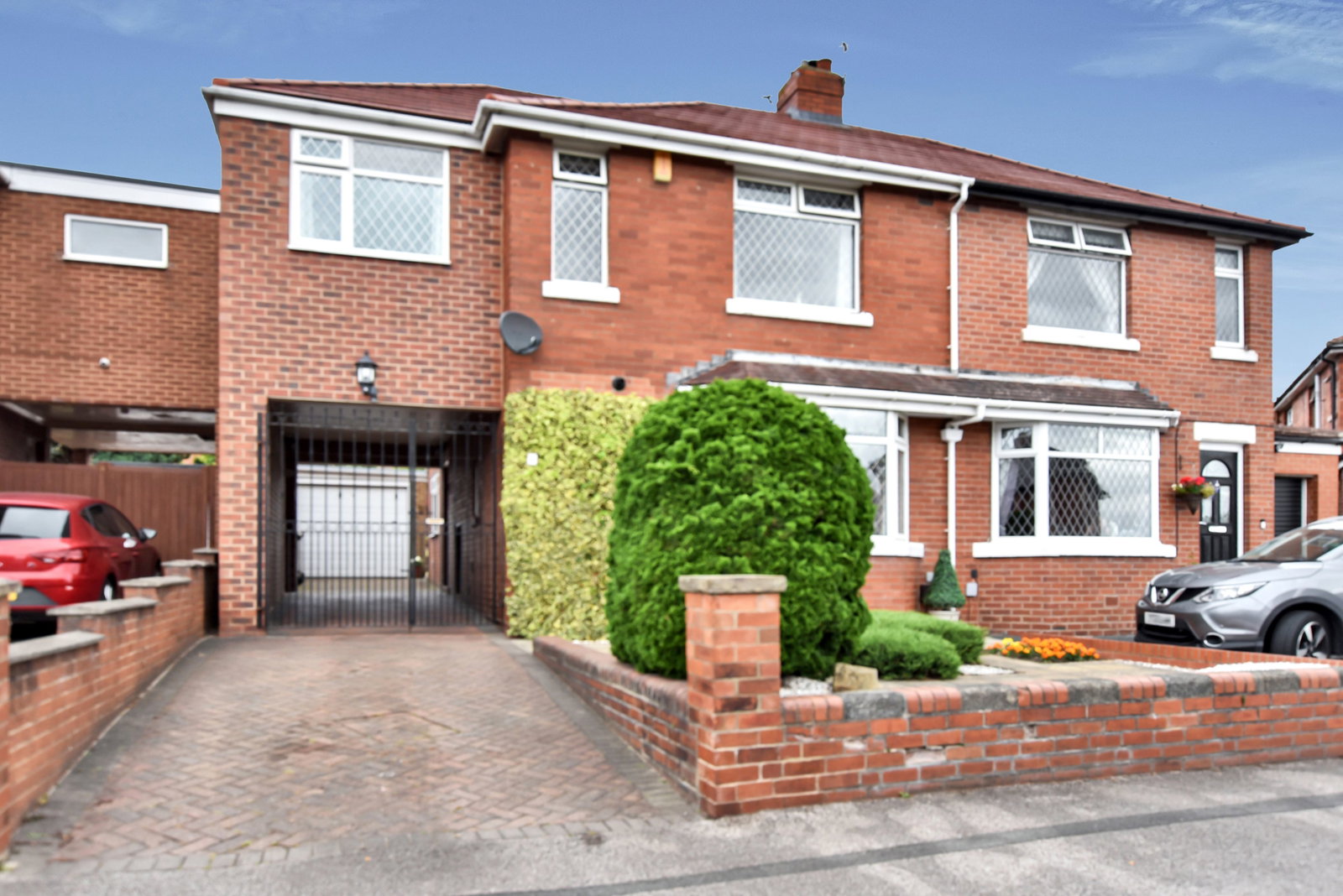 Semi Detached House in Wakefield