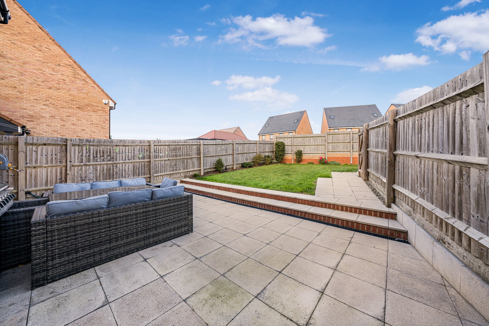 Detached House for sale in Harlow, Plumtree Drive, Gilden Park, Essex, CM17, 926 m²