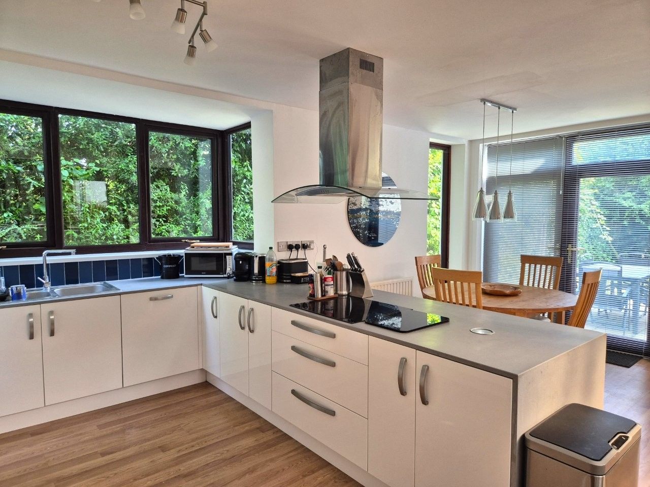 Detached House in Swansea