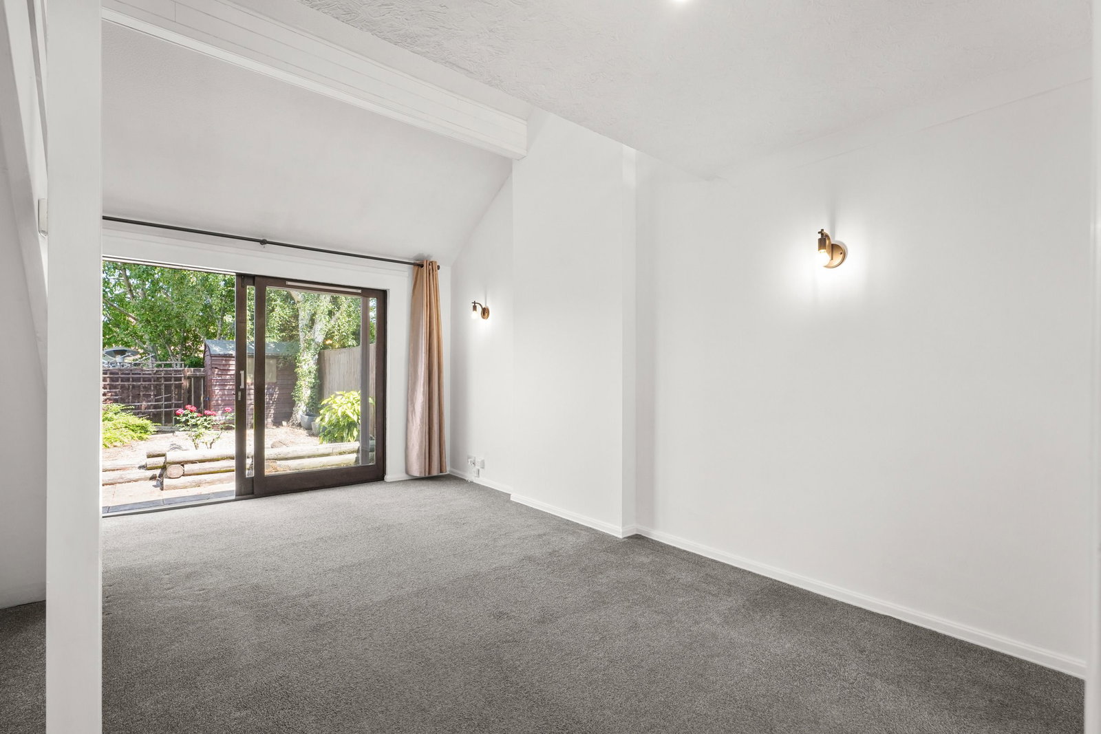 Terraced House in Milton Keynes