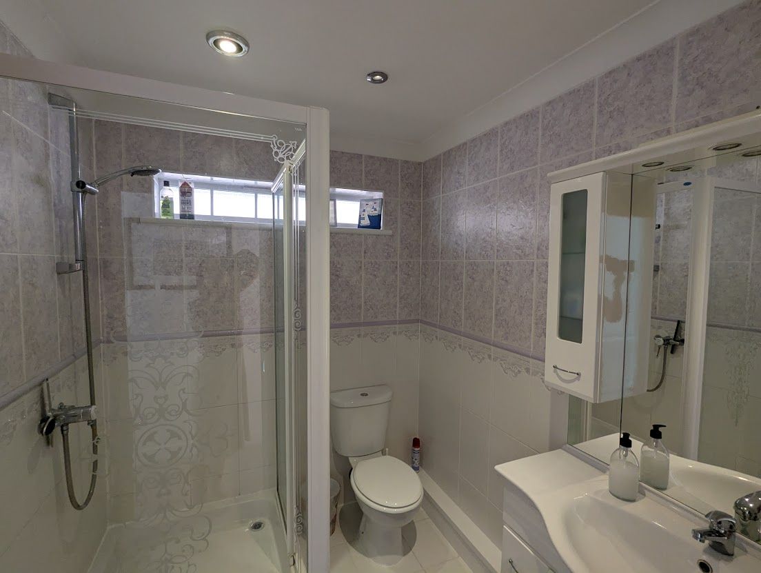 Semi Detached Bungalow in Ramsgate 3