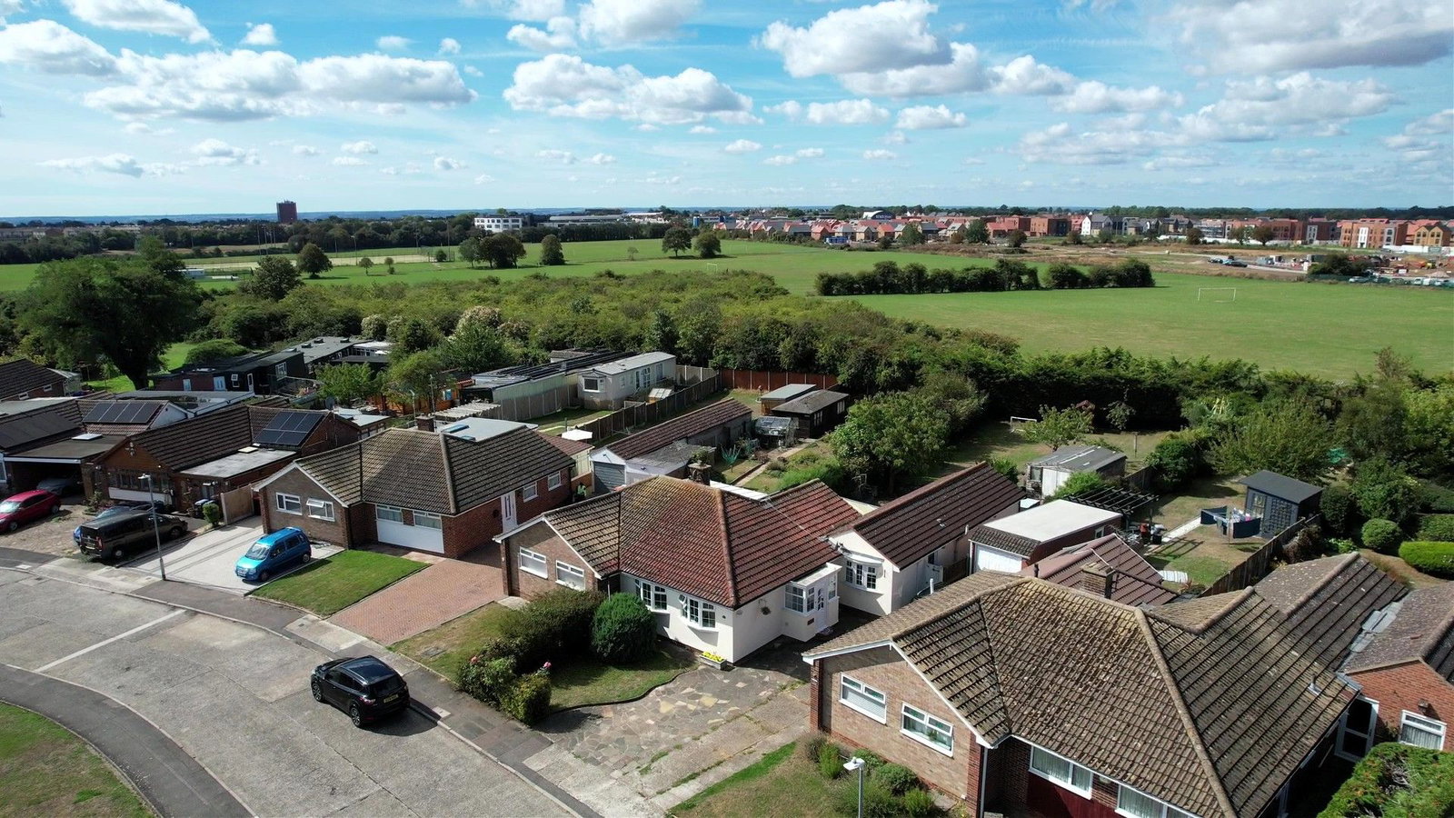 Semi Detached Bungalow for sale in Ramsgate, Cherry Tree Gardens, Ramsgate, CT12 6QS, 1132 m²