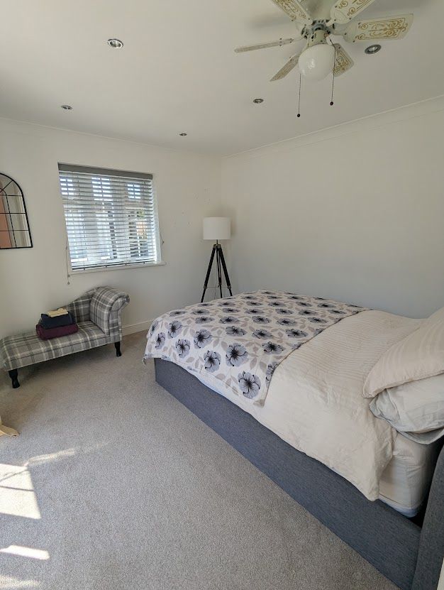 Semi Detached Bungalow in Ramsgate 5