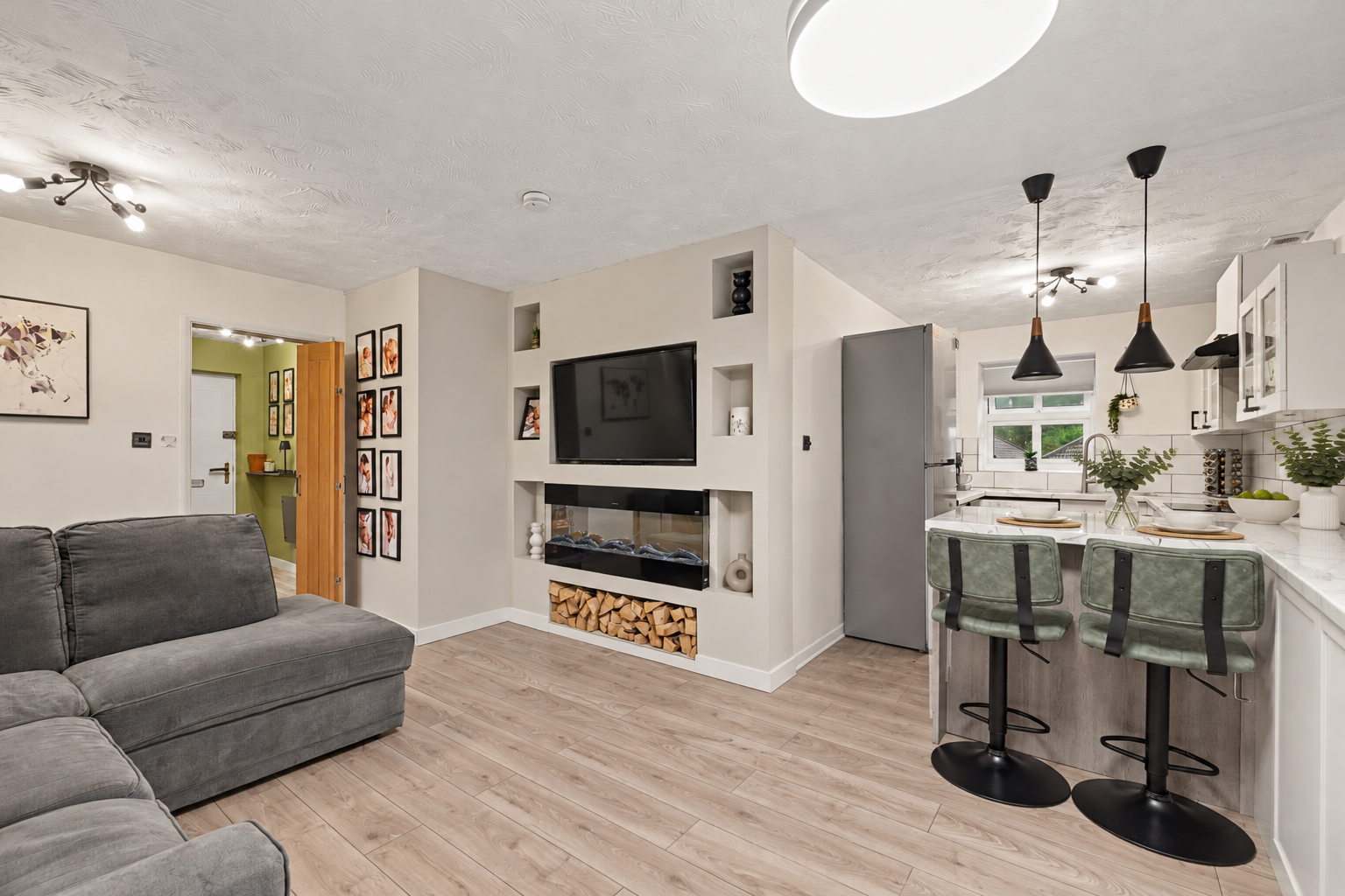 Flat for sale in Rochester, Harriet Drive, Rochester, ME1 1DY, 583 m²