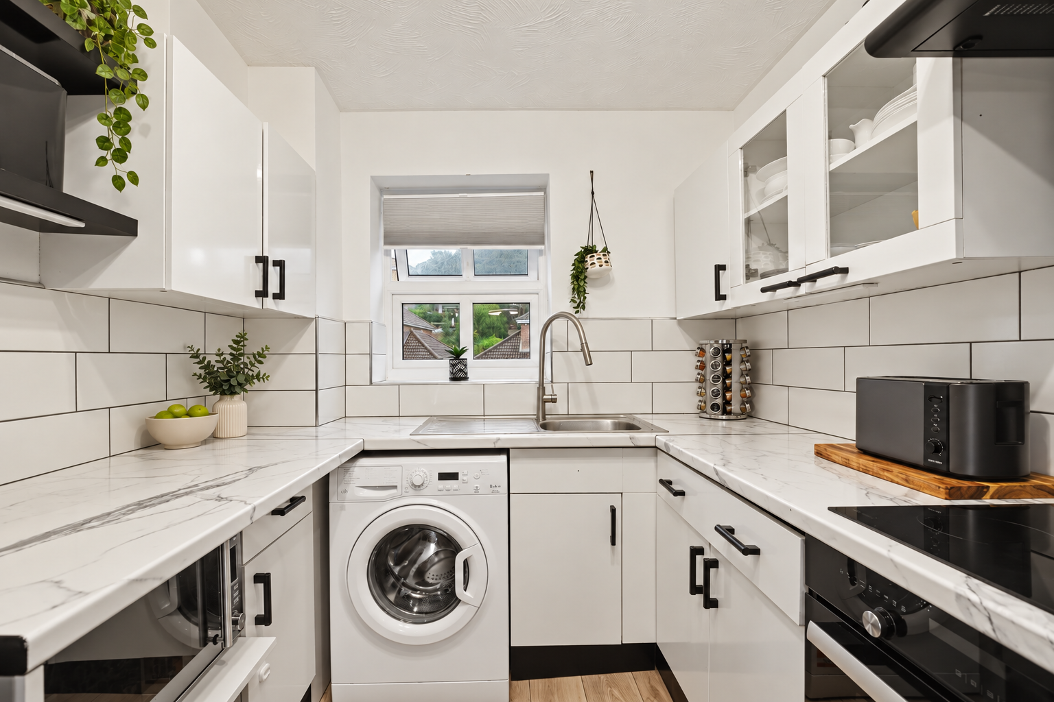 Flat for sale in Rochester, Harriet Drive, Rochester, ME1 1DY, 583 m²