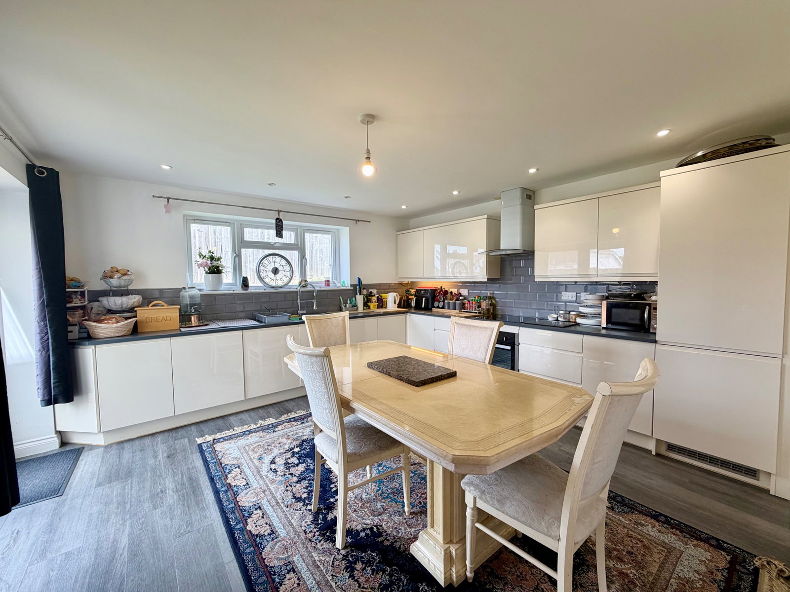 Detached House in Newton Abbot