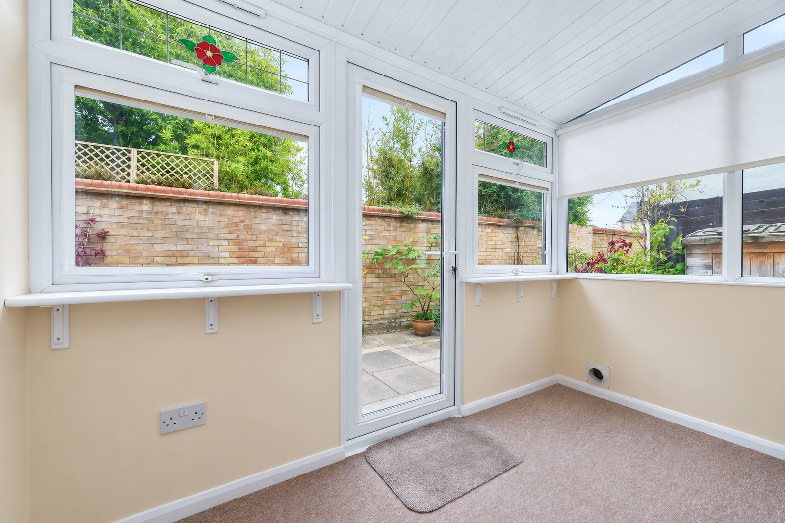 Terraced House for sale in St. Ives, Harvest Court, St. Ives, PE27 5QZ, 716 m²
