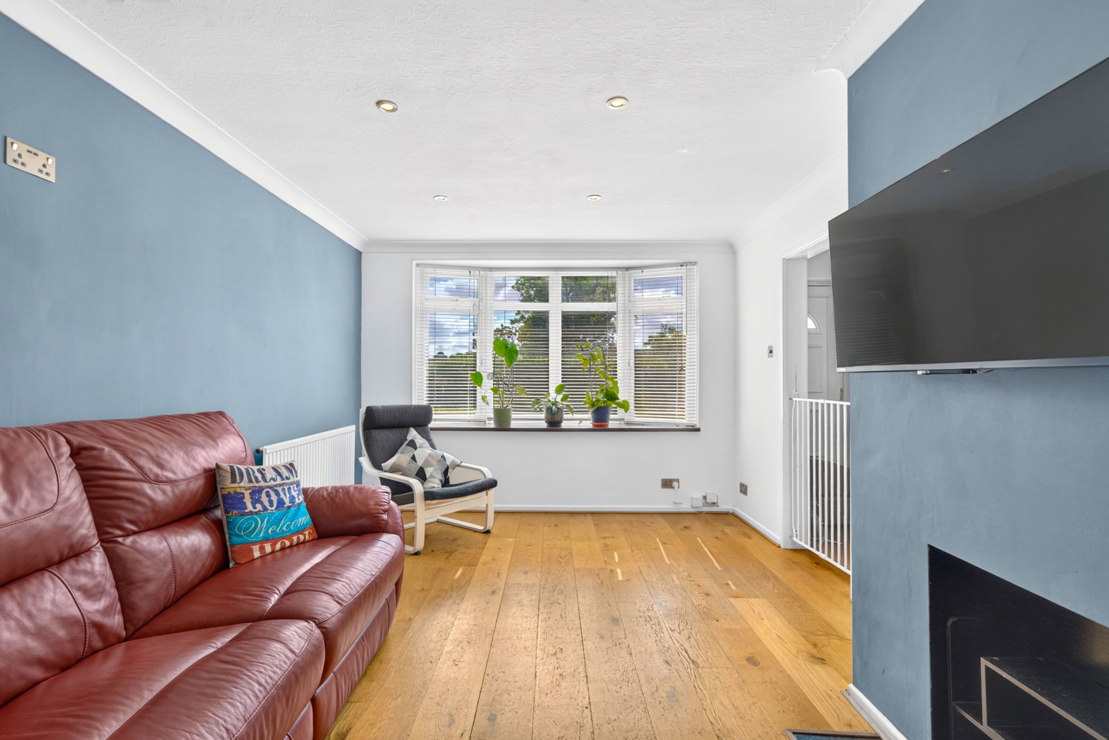 End Of Terrace House in Borehamwood