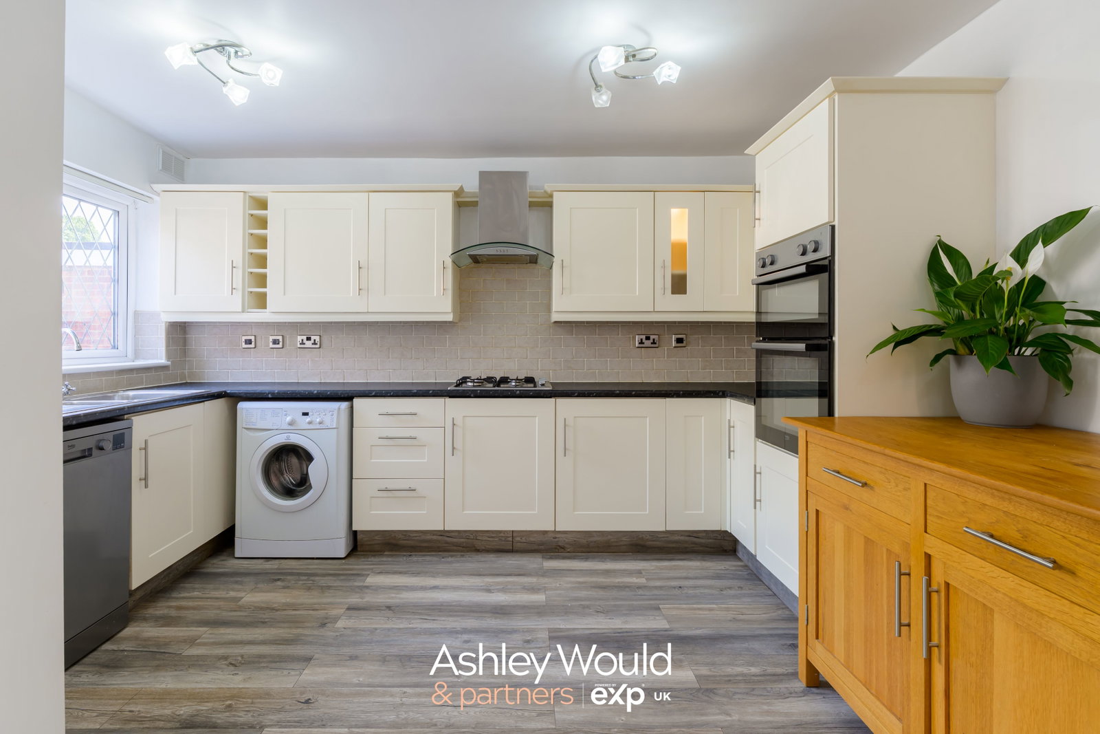 Semi Detached House in Halesowen
