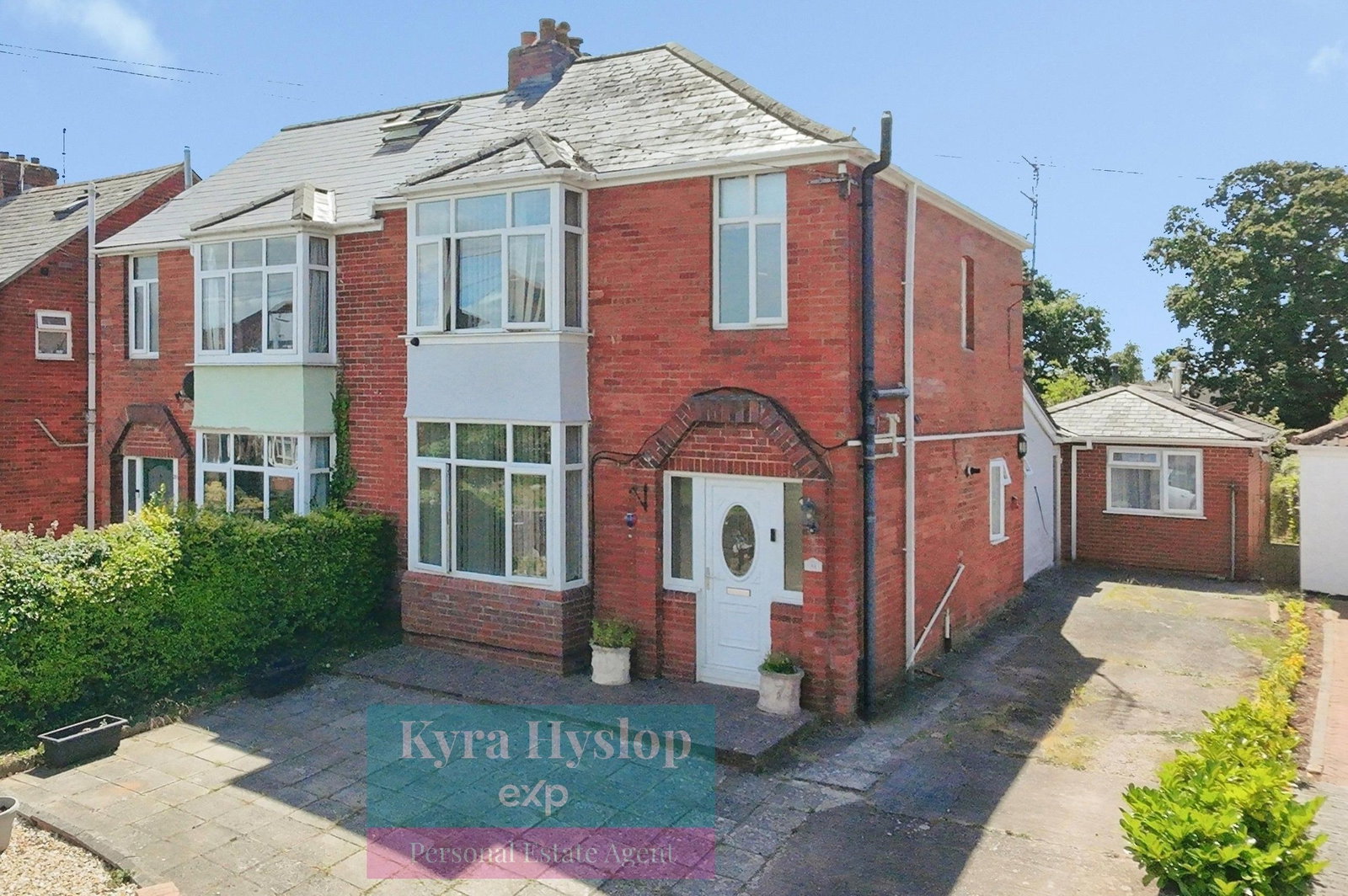 Semi Detached House in Exeter