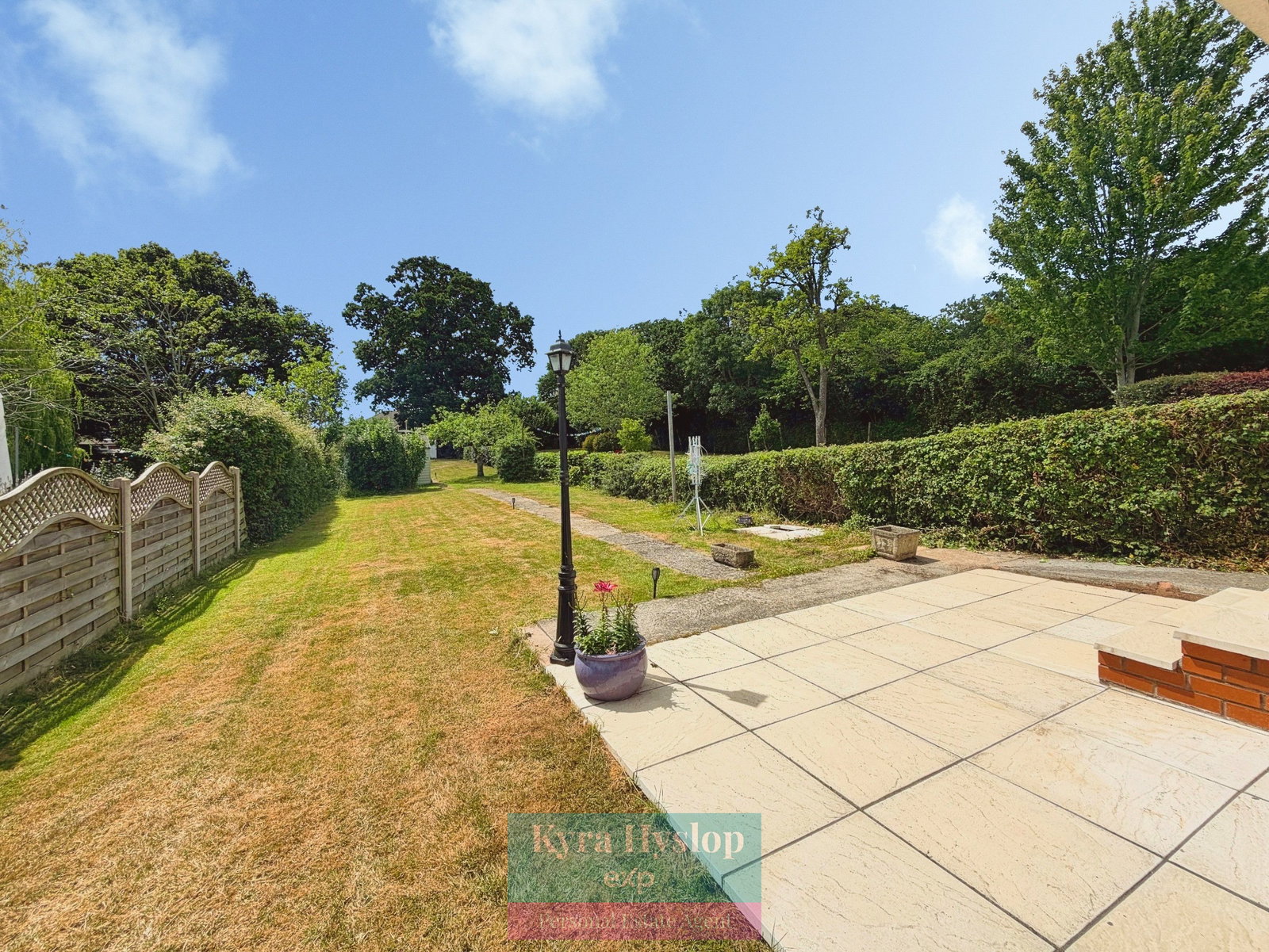 Semi Detached House in Exeter