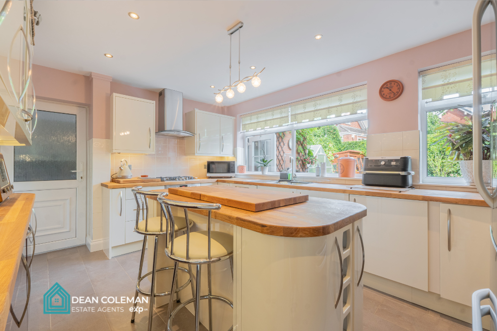 Semi Detached House in Birmingham
