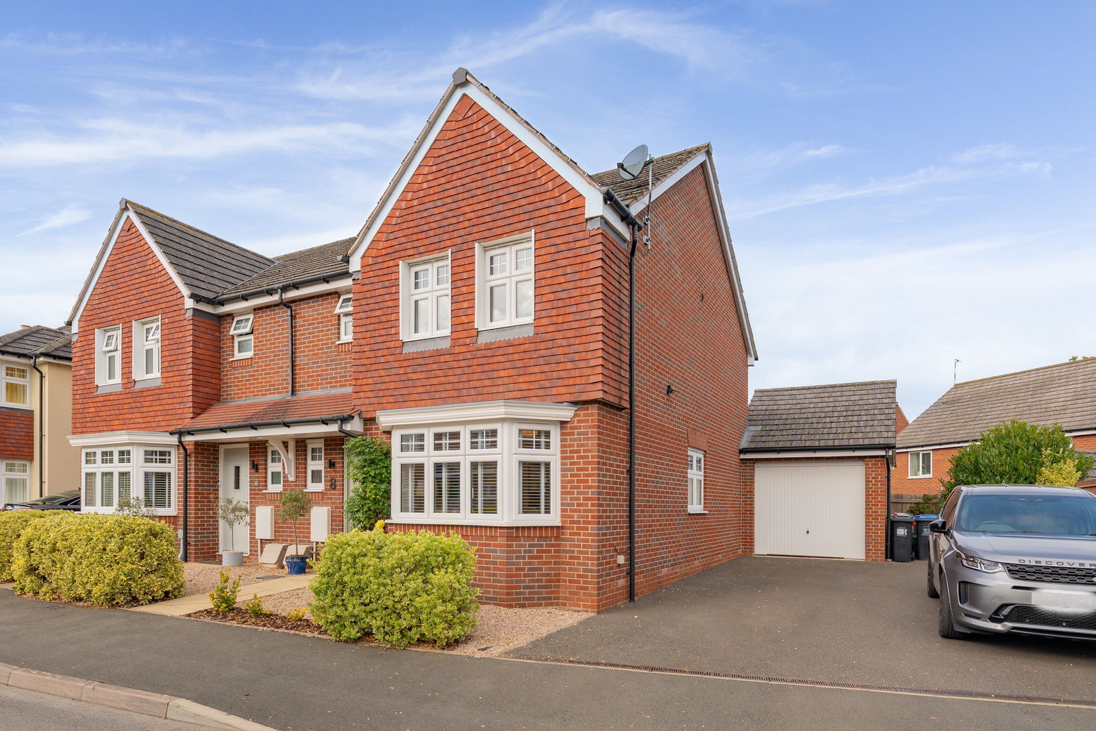 Detached House for sale in Leamington Spa, Poplar Way, Whitnash, Leamington Spa, CV31 2SQ
