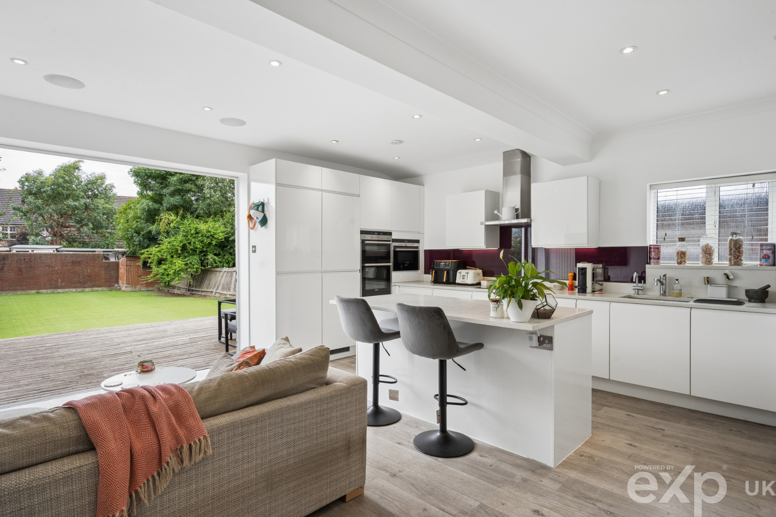 Semi Detached House in London