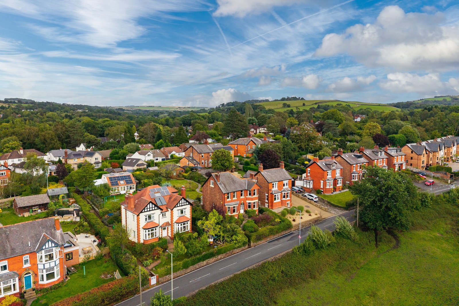 Detached House for sale in Stockport, Longhurst Lane, Marple Bridge, Stockport SK6, 2986 m²