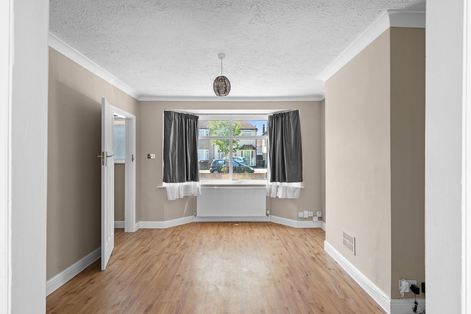 Semi Detached House in Epsom