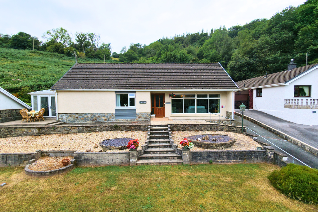 Bungalow in Carmarthen
