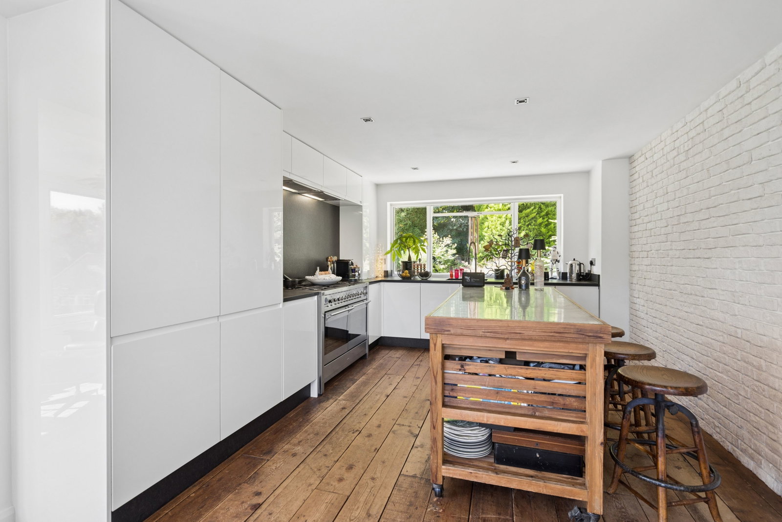 Detached House for sale in Rickmansworth, Overstream, Loudwater, Rickmansworth, WD3 4LD, 2329 m²