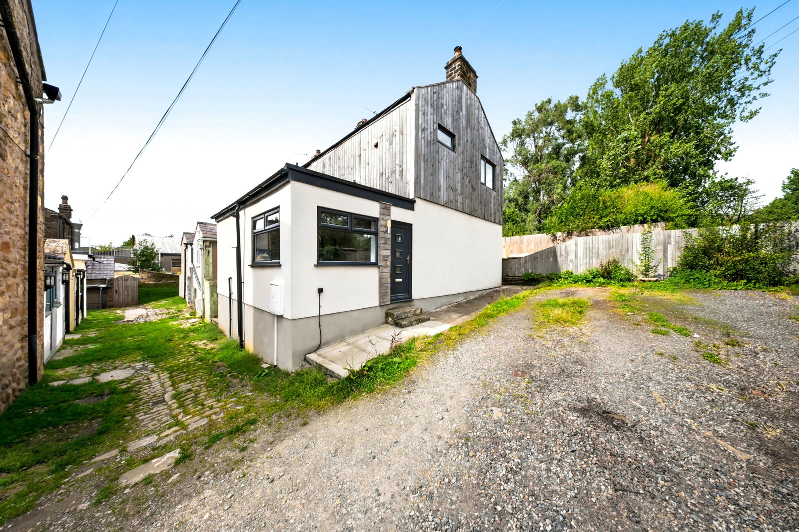 End Of Terrace House for sale in Burnley, Primrose Bank, Simonstone, Burnley, BB12 7PA, 761 m²
