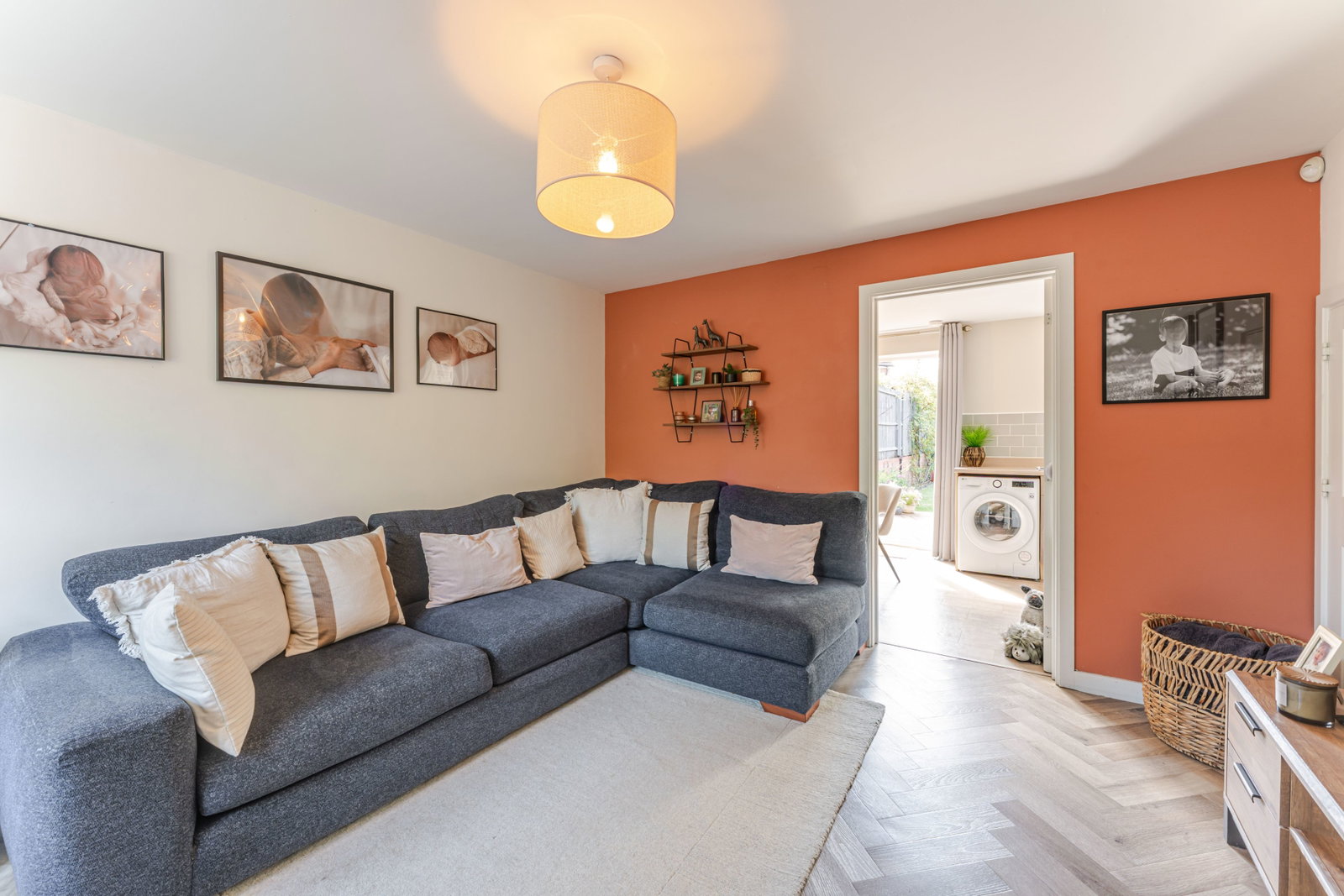 Semi Detached House for sale in Leamington Spa, Butler Close, Whitnash, Leamington Spa, CV31 2DJ