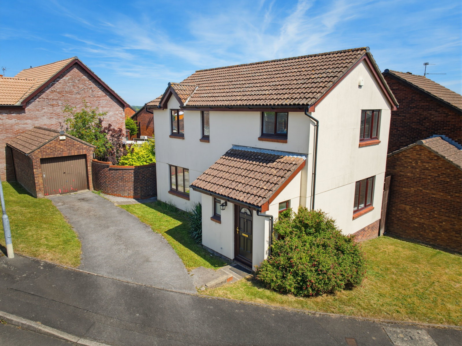Detached House in Cardiff