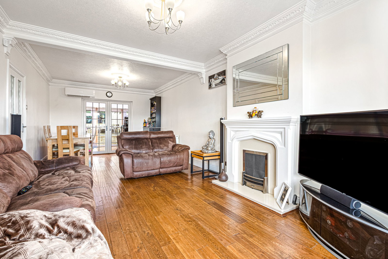Semi Detached House for sale in Leicester, Melton Road, Thurmaston, Leicester, LE4 8GQ