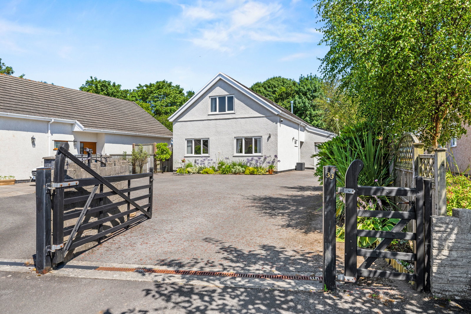 Detached House in Swansea