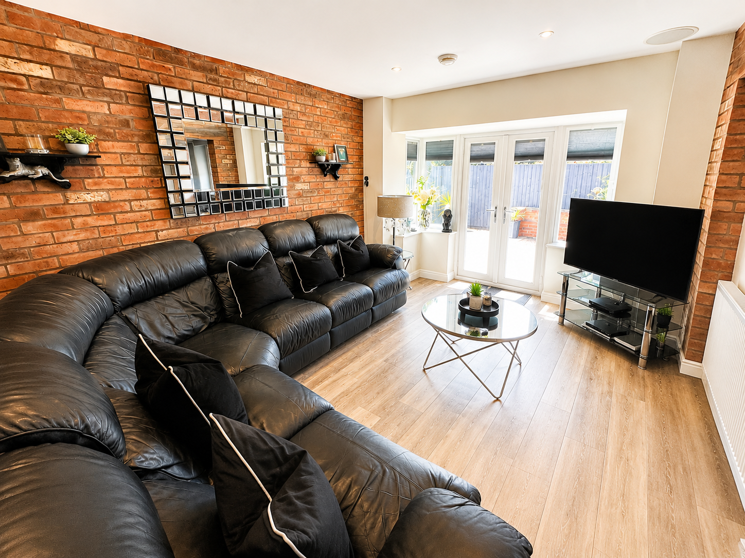 Detached House in Coalville
