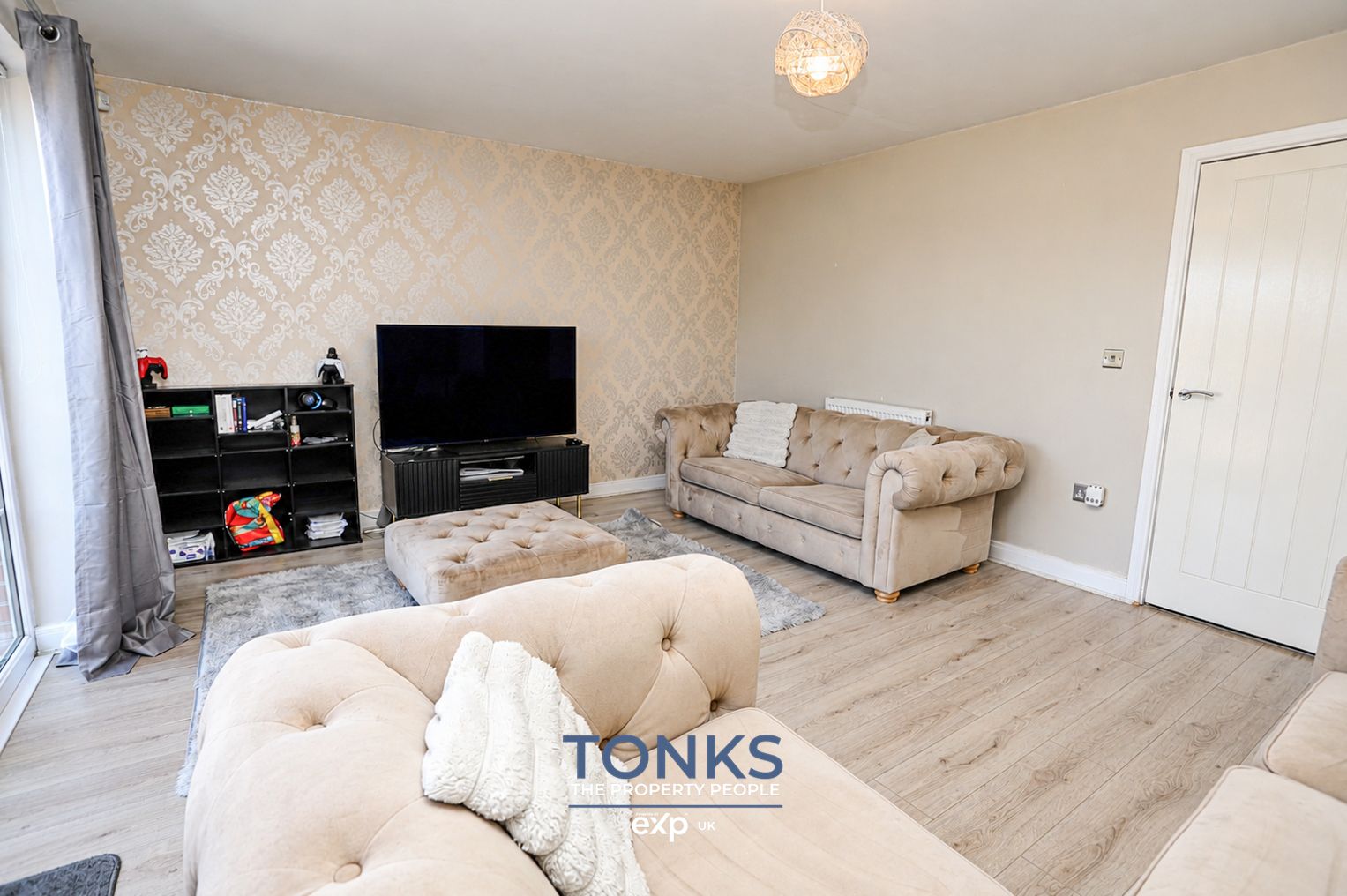 Semi Detached House in Brierley Hill