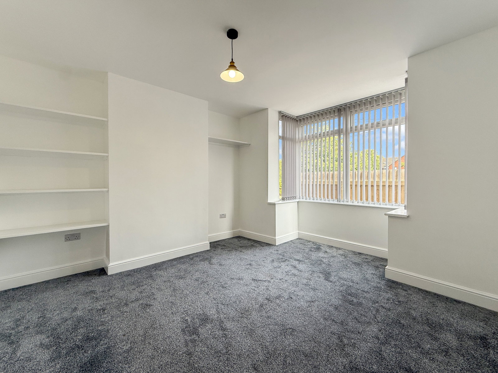 Semi Detached House in Swindon