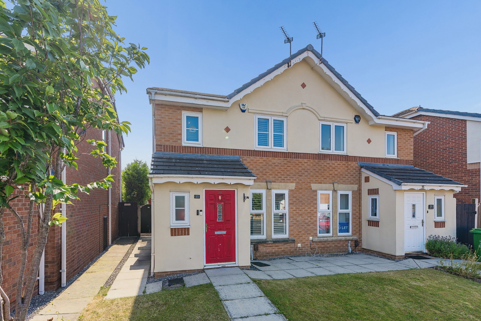 Semi Detached House in Manchester