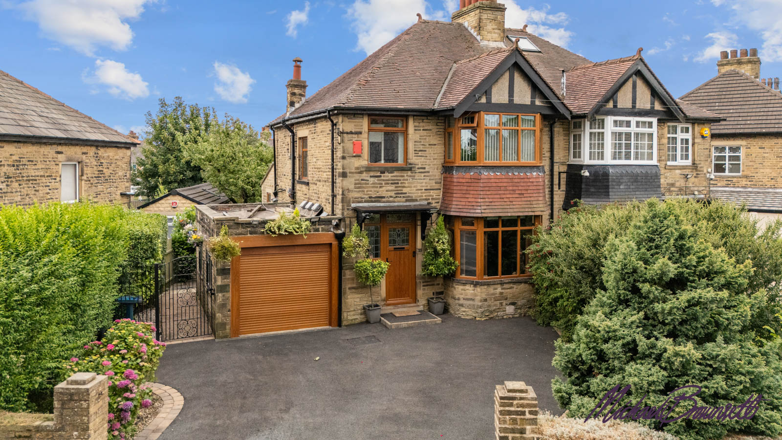 Semi Detached House for sale in Bradford, Reevylands Drive, Bradford, BD6 3QH