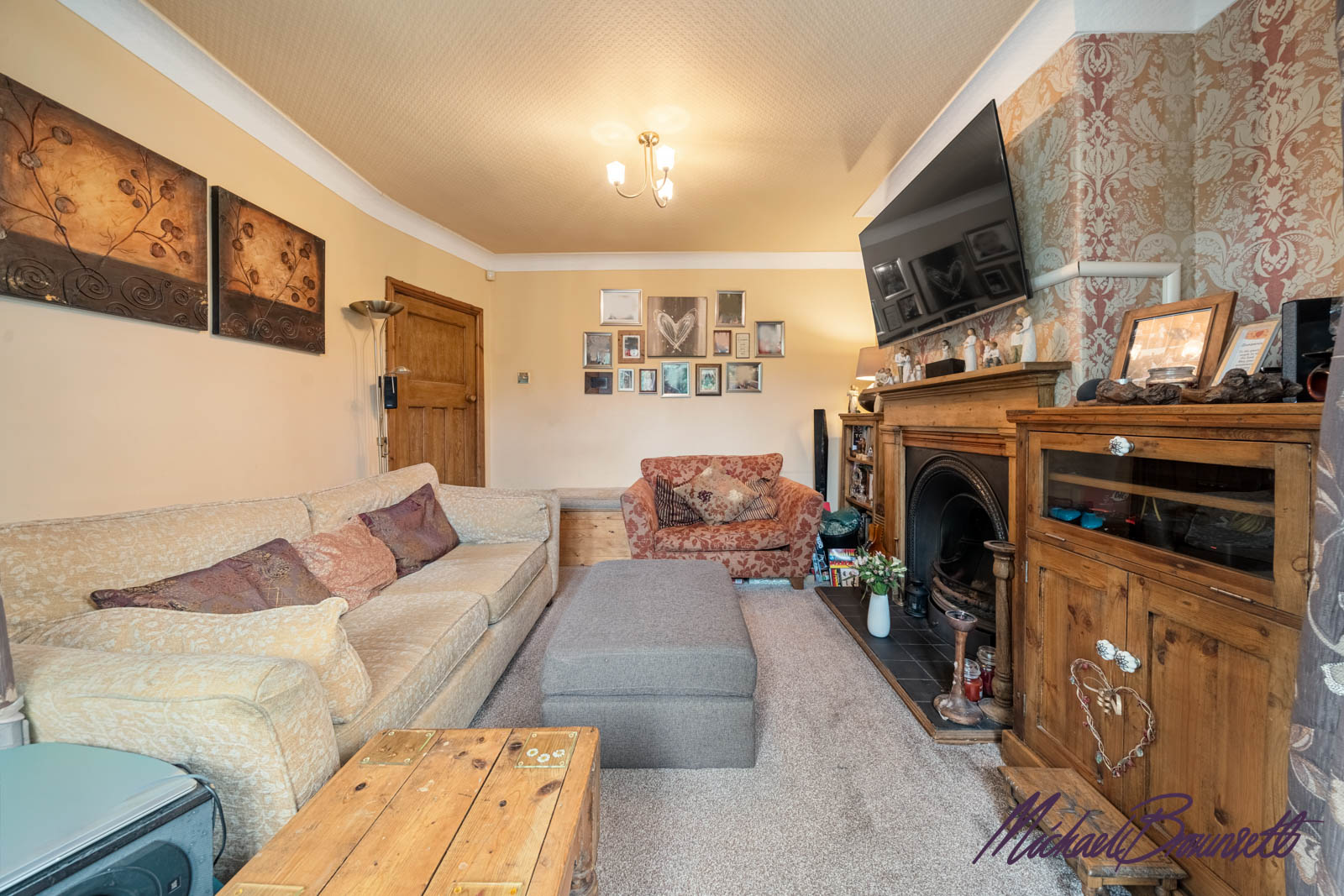 Semi Detached House in Bradford