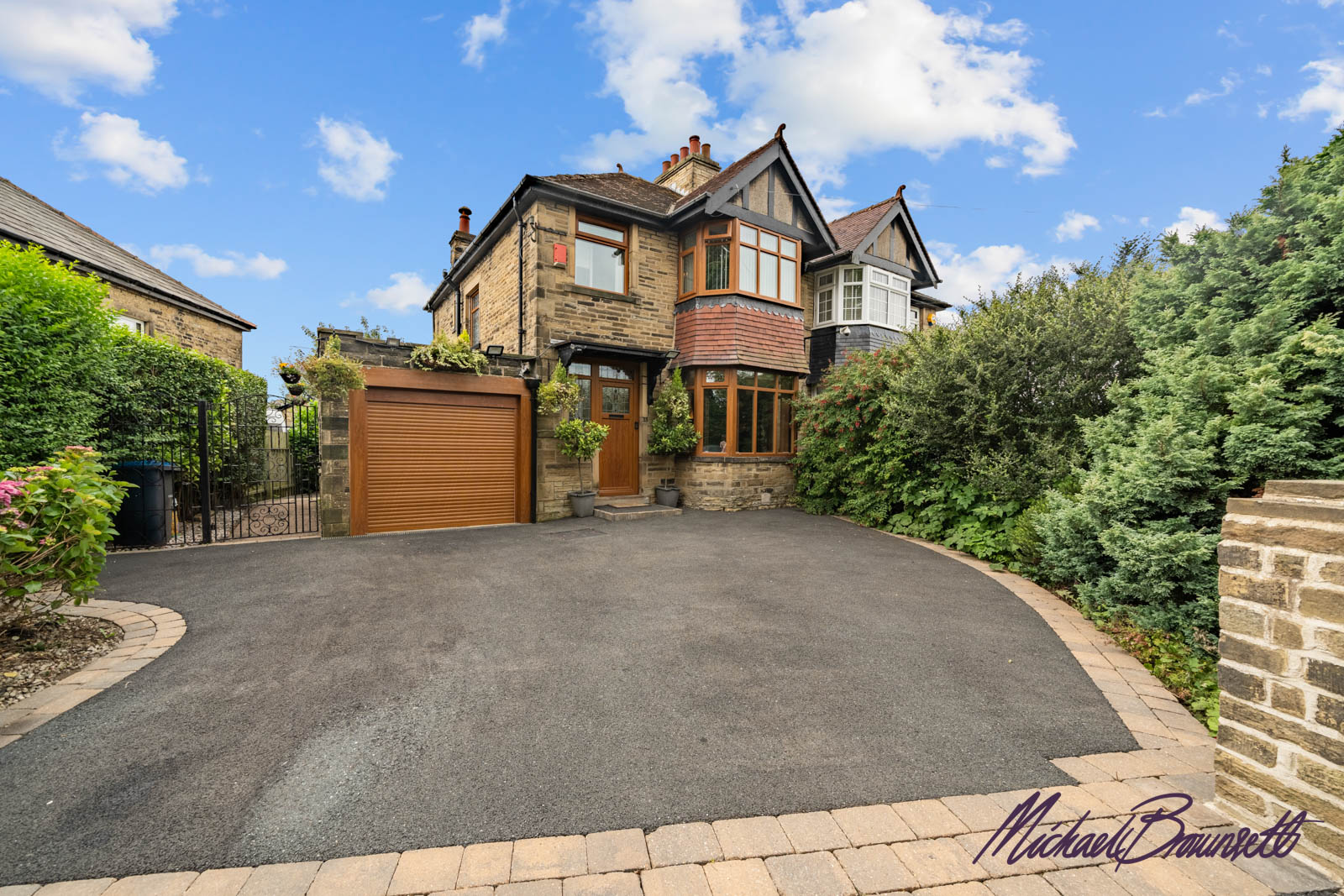 Semi Detached House in Bradford