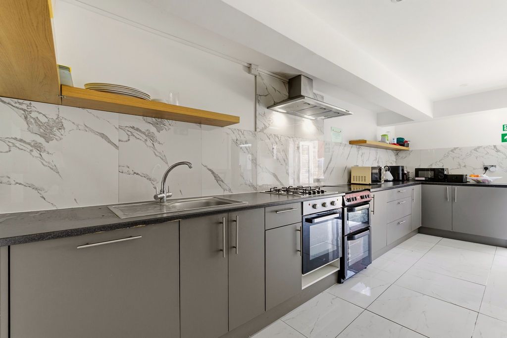 Detached House in Croydon