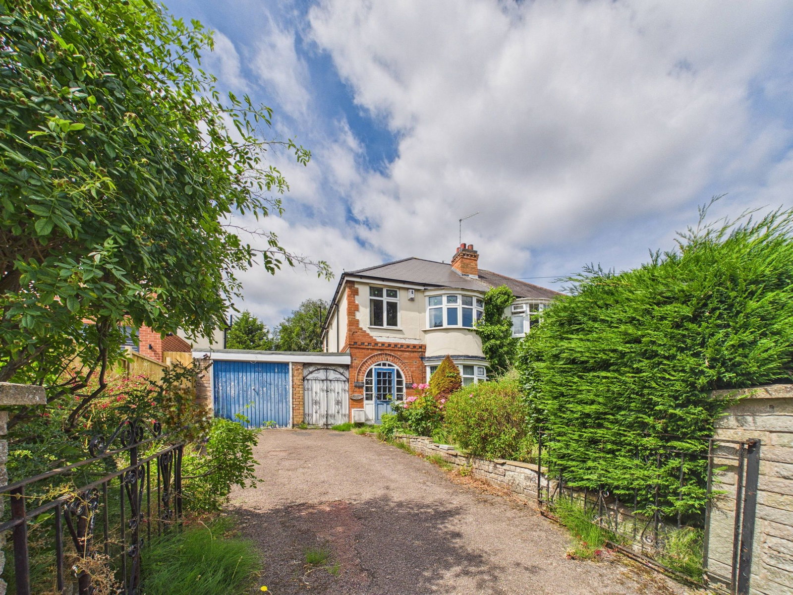 Semi Detached House in Wigston