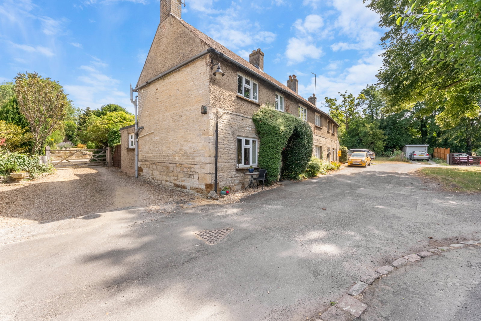 Semi Detached House in Stamford