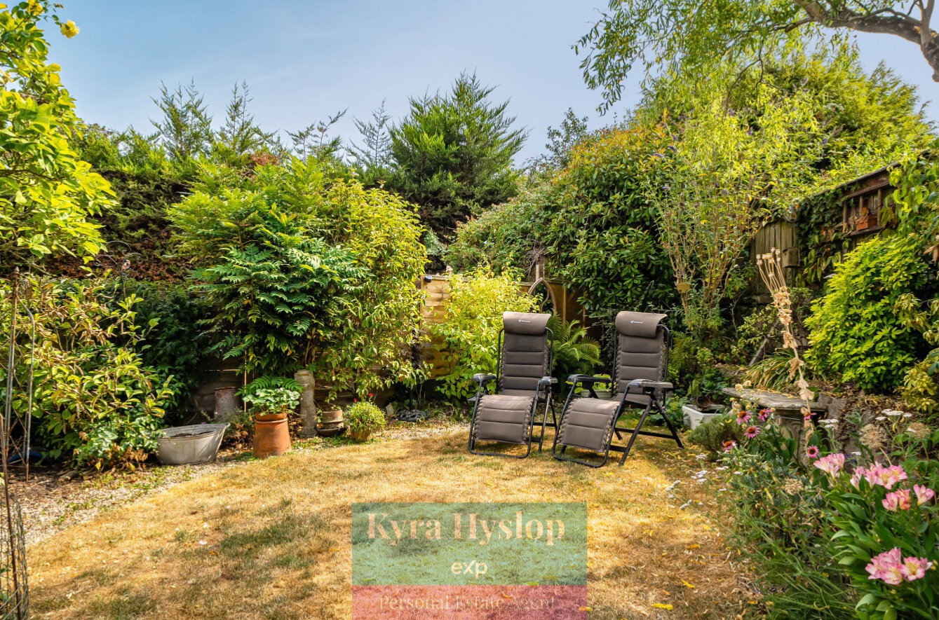 Semi Detached House in Exeter 5