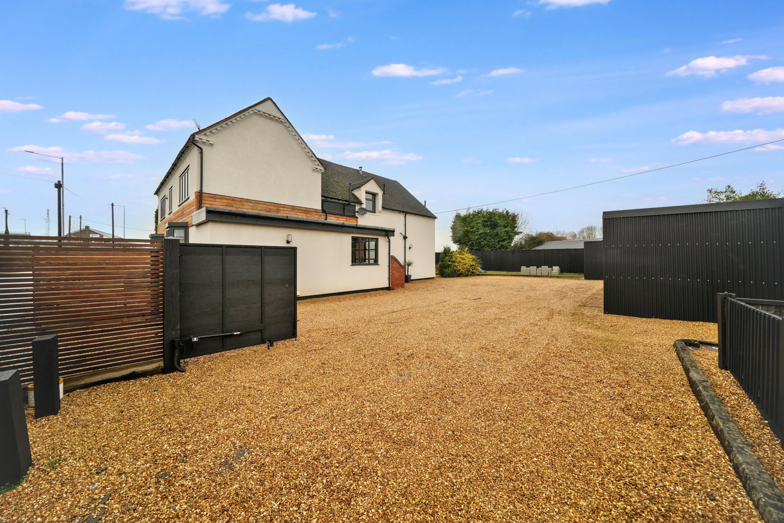 Detached House for sale in Rugeley, Colton Road, Rugeley, WS15 3HB