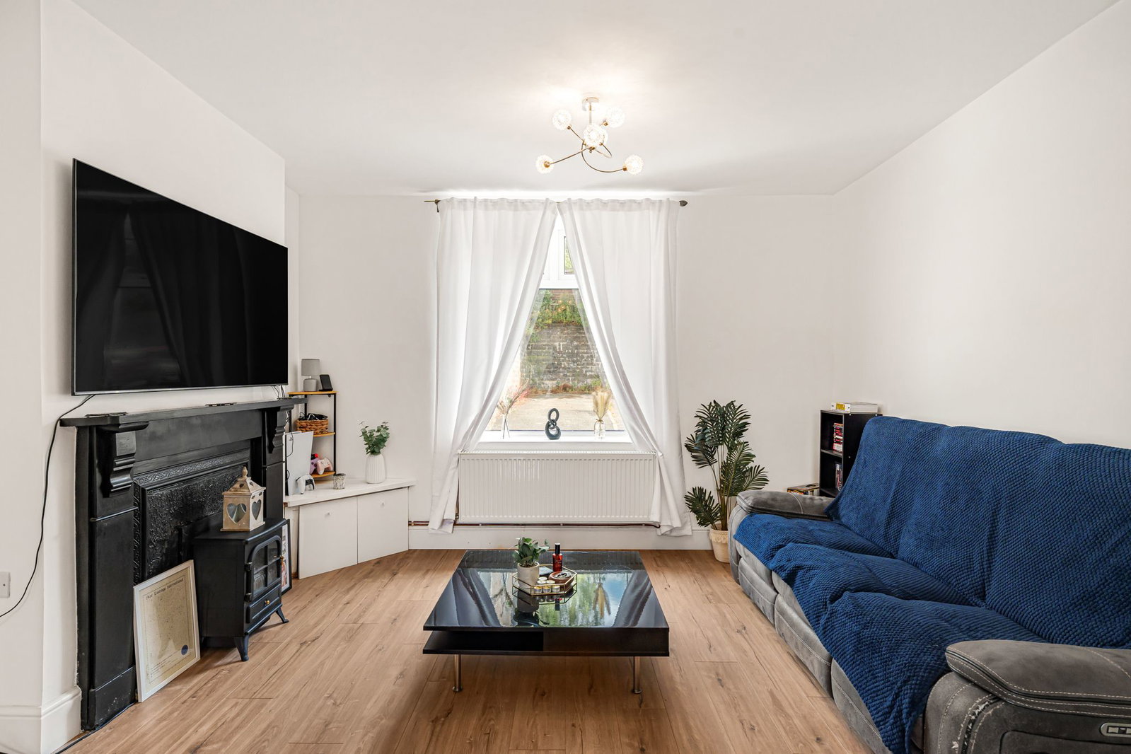 Terraced House in Pontypool 5