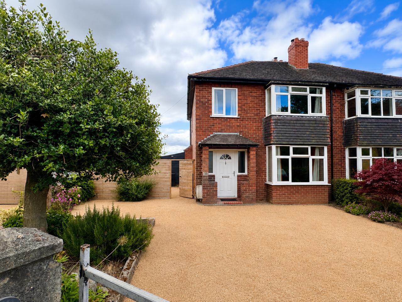 Semi Detached House in Oswestry