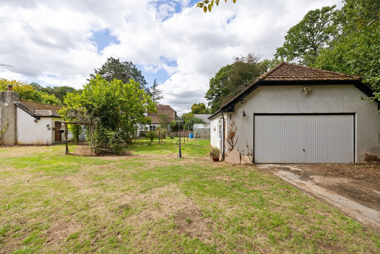 Detached House for sale in Liss, Reeds Lane, Liss, GU33 7HU, 1744 m²