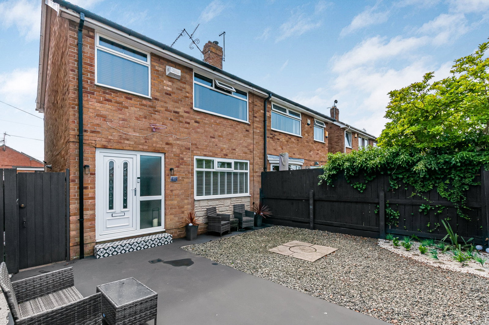 Semi Detached House in Hull