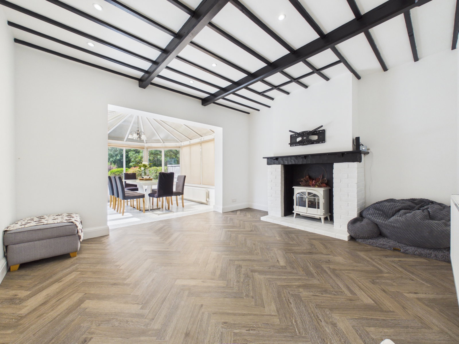 Semi Detached House in Chatham